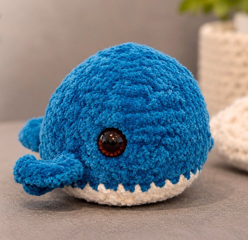 Amigurumi wal fluffin - wal, "fluffin"