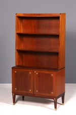 Wunderschönes Regal im