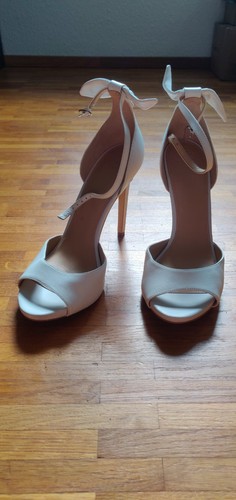 Weiße high heels - heels,, guess