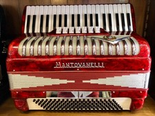 Mantovanelli Akkordeon 120