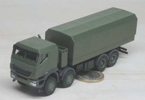 Herpa 746915 iveco trakker - ,