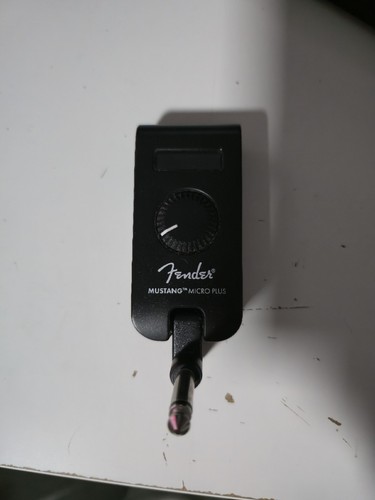 Fender mustang micro plus - plus, +
