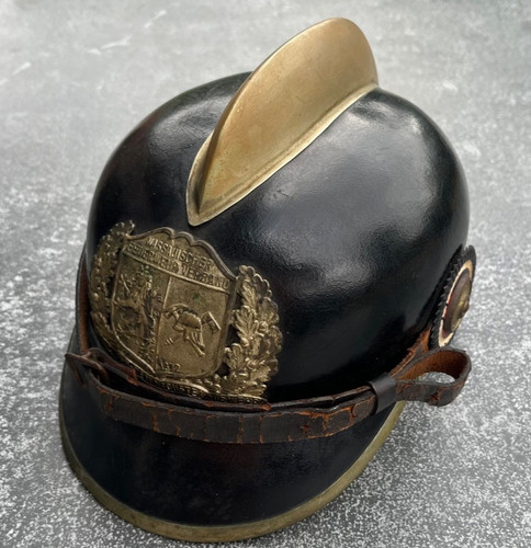 Alter feuerwehr stahlhelm - alter,