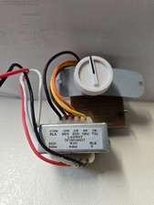 100 V Übertrager 4/8 Ohm mit