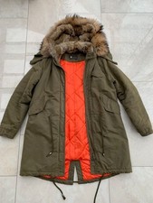 Khaki/Olivgrüner Parka mit