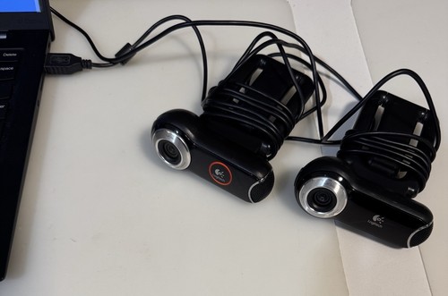 Pair used logitech - pair,