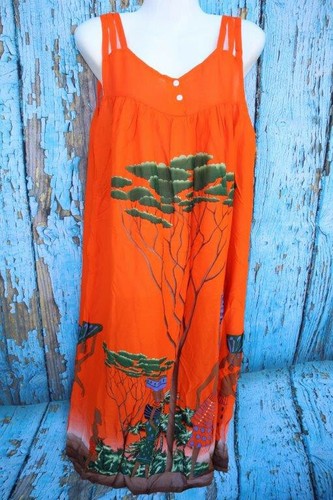Farbenfrohes strandkleid mit - farbenfrohes,
