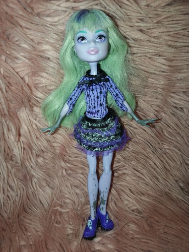 Monster high puppe twyla - high,
