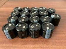 18 Stück Kondensator ROE EYF 00 2200µF 2200uF 35V 105° Roederstein