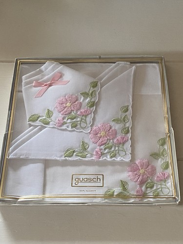 Schachtel mit drei - , alten