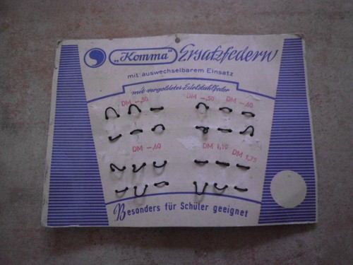 Alter aufsteller komma - aufsteller, "komma"