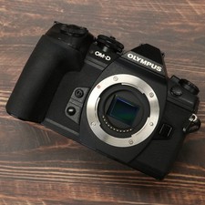 Olympus OM-D E-M1 Mark II