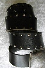 Massiver Gürtel H & H  Nr 3058 Gr 95  3,9cm breit Leder: 3mm dick ringsum Nieten