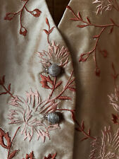 Wunderschöne Damenweste aus bestickter Dupionseide - Schneiderhandwerk