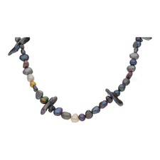 Perlenkette grau schwarz, Second Hand, getragen