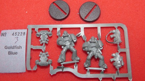Warhammer40k space marines - space,