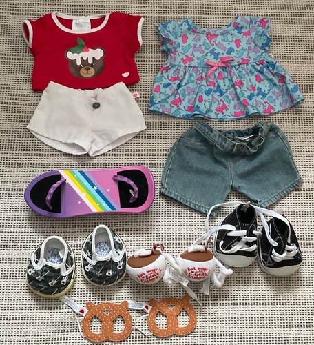 Build bear workshop - a, konvolut