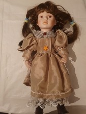 Porzellan Puppe 40 cm.