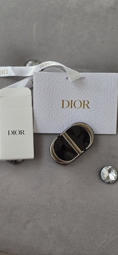Dior logo makeup - dior,