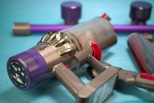 Dyson V10 SV12 Animal mit