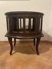 Schrank In Kolonial Stil Aus Holz