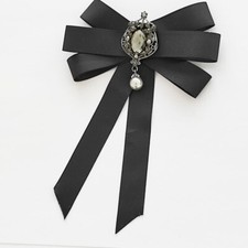 Schleifenbrosche Strass Perlen Krawatte Fliege Brosche Anstecker Schleife B10