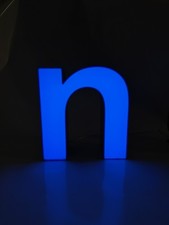 Vintage Leuchtbuchstabe Retro Leuchtreklame Buchstabe u oder n