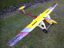 Startwagen für E-Segler, sauber gefräste Kanten, Räder 15 cm, bestes A/B- Holz