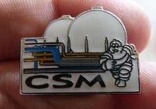 SCHÖNE PINS AUTO REIFEN