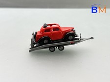 1:87 Praline Auto auf Anhänger Wackerhut // 4 E 0926