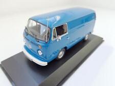 + VOLKSWAGEN VW T2 b Bus Transporter Maxichamps 1:43 blau 940053061 defekt
