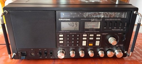 Grundig satellit 650 - /,