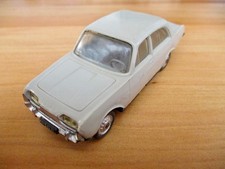 Norev 1/43 Plastik Ford 17M P3