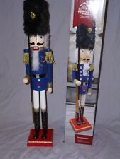 Nussknacker mit Gewehr Deko