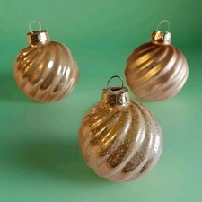 Christbaumkugeln Gold Gedrillt