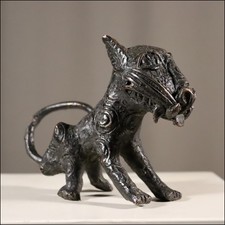 68959) Kleiner Bronze Leopard