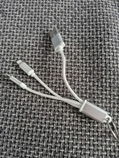 2 in 1 Multi-Ladekabel Anhänger 10cm USB-A auf 8-pin iPhone / Micro-USB