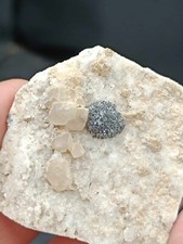 Schöne Hämatit Blume auf