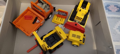 Baustelle mit fahrzeugen - baustelle, und