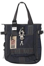 George Gina & Lucy Handtasche