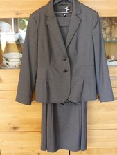 Kostüm Gr 40-42 Jake`s Grau neuwertig Kleid mit passendem Blazer