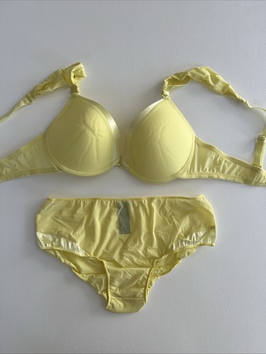 Dessous set neu - set, implicite