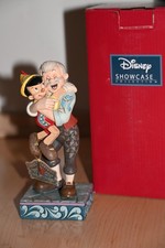 Disney Traditions 6015019 A