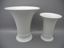 AK Kaiser 2 Vasen weiß Trichterform Trompete Tulpenvasen