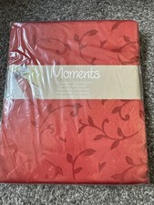 Moments Jacquard Tischdecke eckig pflegeleicht 140 x 220 cm - rot -