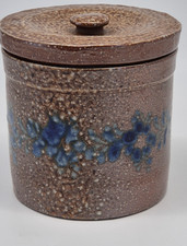 Steingut Topf mit Deckel