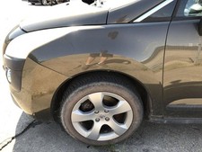 Peugeot 3008 I Typ 0U Kotflügel vorn links Fahrerseite Plastik KDK Hickory Braun