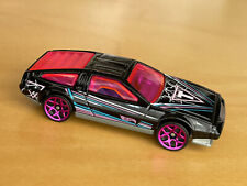 Hot Wheels Spielzeug Auto DMC DeLorean / HW ART CARS / MATTEL