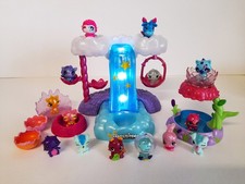 HATCHIMALS CollEGGtibles Sammlung - Wasserfall 14 Tiere + Pils