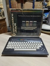 COMMODORE PLUS/4 COMPUTER +4